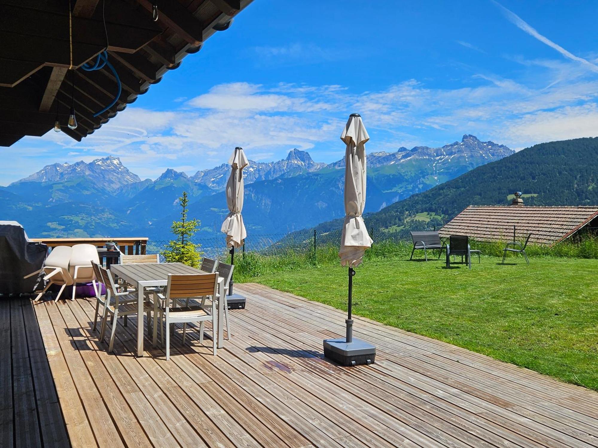 Sweet & Cosy Chalet In The Heart Of The Swiss Alps Troistorrents Extérieur photo