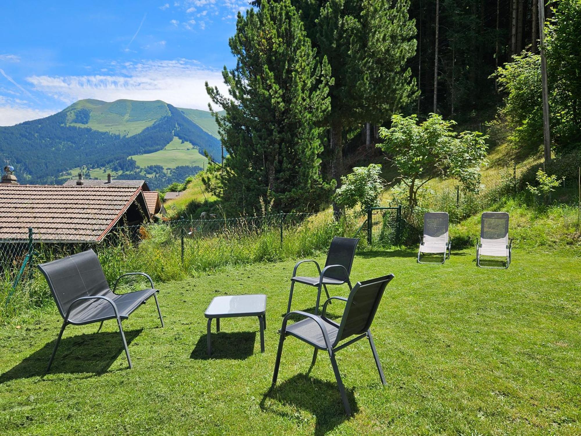 Sweet & Cosy Chalet In The Heart Of The Swiss Alps Troistorrents Extérieur photo