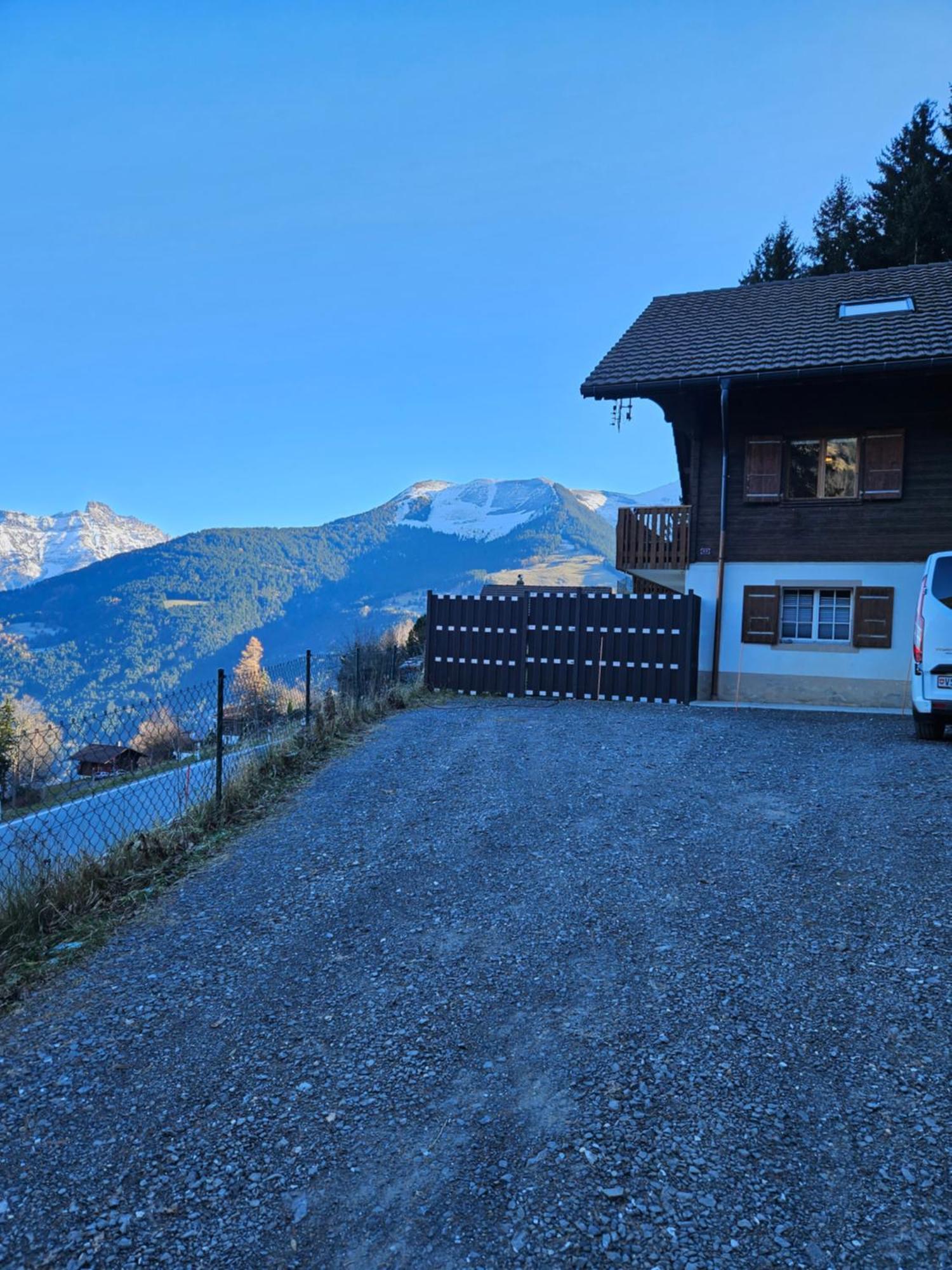 Sweet & Cosy Chalet In The Heart Of The Swiss Alps Troistorrents Extérieur photo